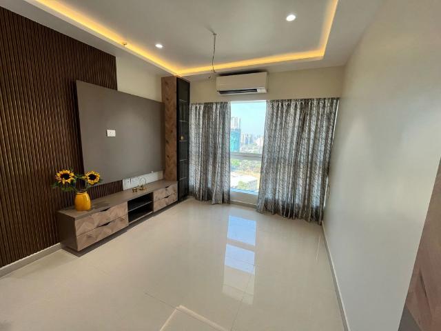 Resale | 2 BHK + Pooja Room 650 Sq.Ft. Apartment in Transindia Freeway 37