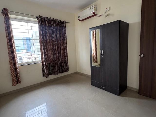 Resale | 2 BHK + Pooja Room 660 Sq.Ft. Apartment in Divine Palm Springs