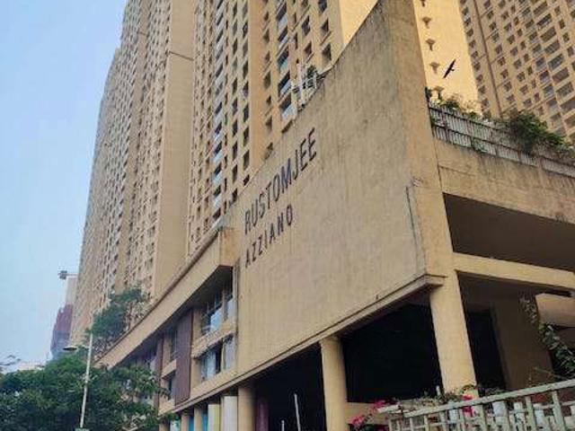 Resale | 2 BHK + Pooja Room 680 Sq.Ft. Apartment in Rustomjee Azziano Wing K