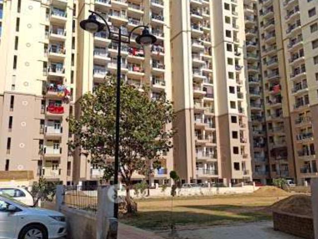 Resale | 2 BHK + Pooja Room 712 Sq.Ft. Apartment in SVP Gulmohur Garden