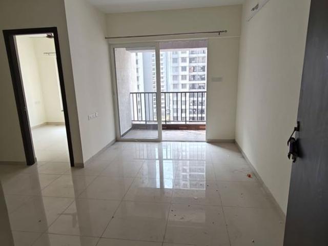 Resale | 2 BHK + Pooja Room 750 Sq.Ft. Apartment in Kolte Patil Life Republic