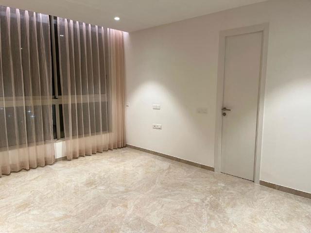 Resale | 2 BHK + Pooja Room 800 Sq.Ft. Apartment in Narang Privado