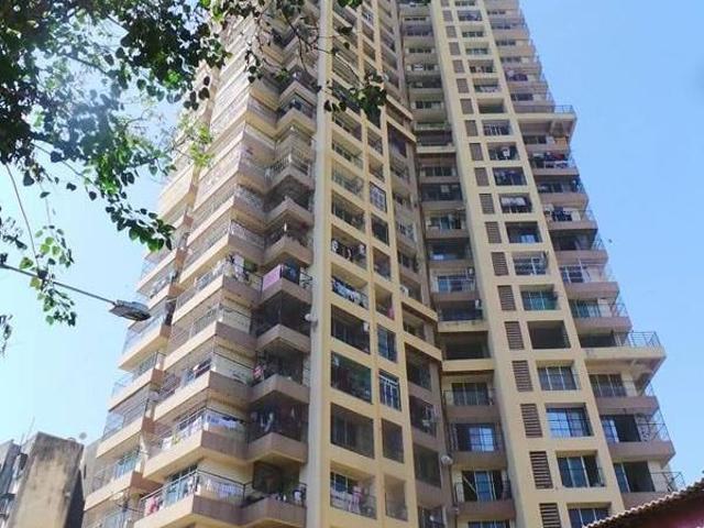 Resale | 2 BHK + Pooja Room 800 Sq.Ft. Apartment in AMANN Rashmi Heights