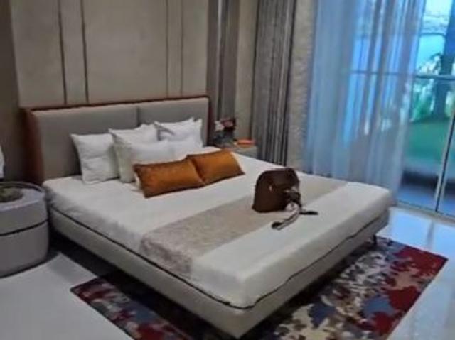 Resale | 2 BHK + Pooja Room 805 Sq.Ft. Apartment in Rustomjee Vista Bay