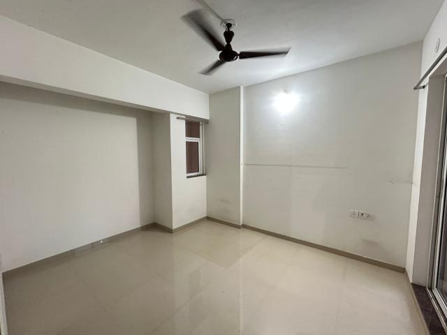 Resale | 2 BHK + Pooja Room 820 Sq.Ft. Apartment in Cosmos County II
