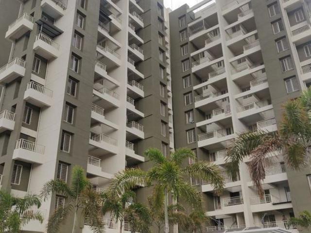 Resale | 2 BHK + Pooja Room 850 Sq.Ft. Apartment in Majestique Venice
