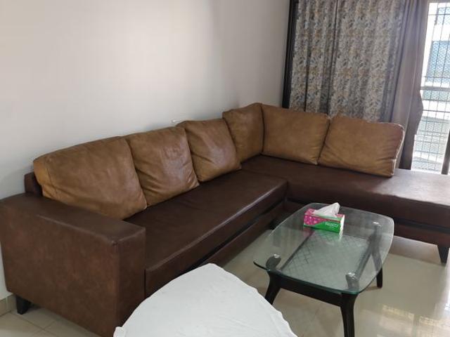 Resale | 2 BHK + Pooja Room 850 Sq.Ft. Apartment in Dosti Vihar