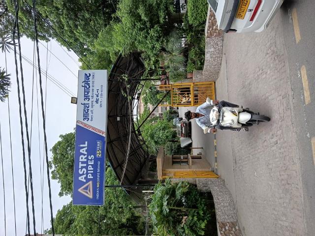 Resale | 2 BHK + Pooja Room 850 Sq.Ft. Apartment in Vasundhara Sector 4