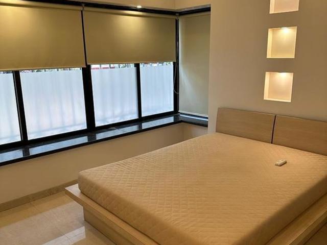 Resale | 2 BHK + Pooja Room 930 Sq.Ft. Apartment in Ekta Trinity