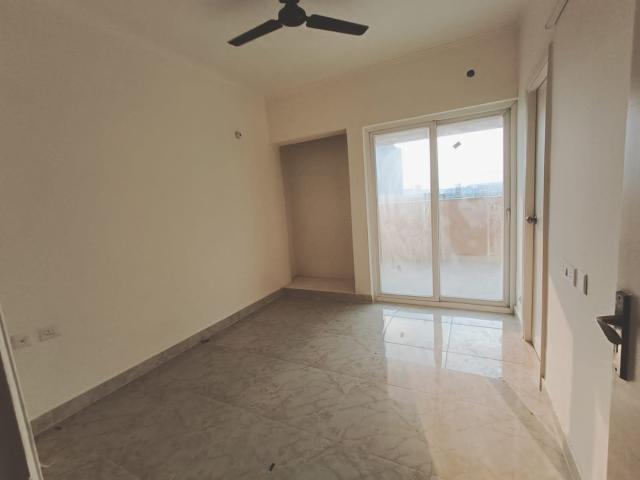 Resale | 2 BHK + Pooja Room 945 Sq.Ft. Apartment in Gaurs Siddhartham