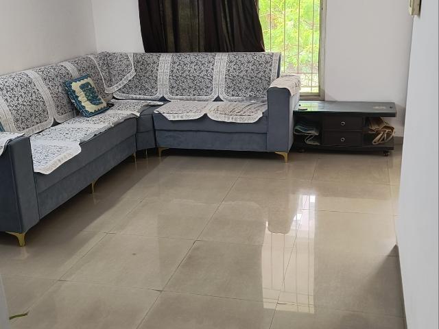Resale | 2 BHK + Pooja Room 950 Sq.Ft. Apartment in Paramount Altissimo
