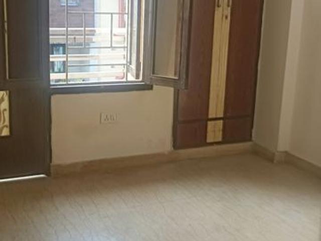 Resale | 2 BHK + Pooja Room 950 Sq.Ft. Apartment in Rohini Sector 13