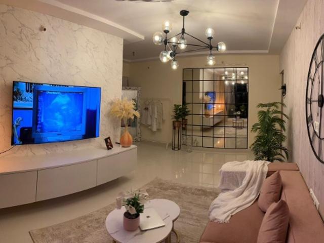Resale | 2 BHK + Pooja Room 960 Sq.Ft. Apartment in Raj Horizon