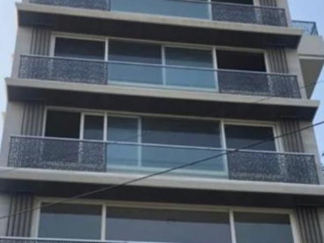 Resale | 2 BHK + Pooja Room 960 Sq.Ft. Apartment in Santacruz West
