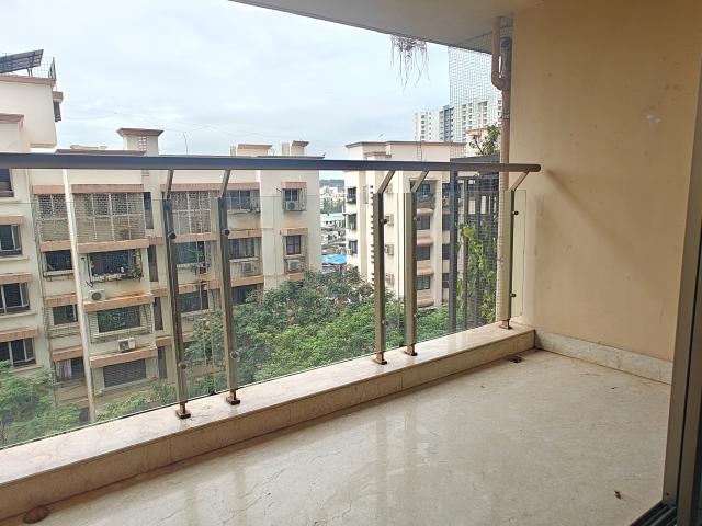 Resale | 2 BHK + Pooja Room 986 Sq.Ft. Apartment in K Raheja Vistas
