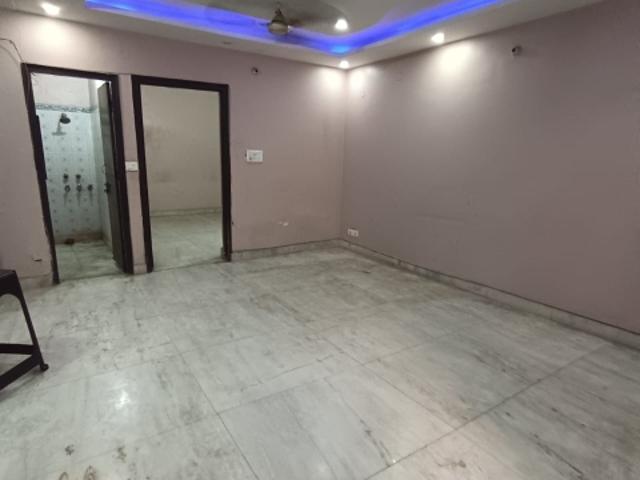 Resale | 2 BHK + Pooja Room 990 Sq.Ft. Apartment in Samarpan CHS