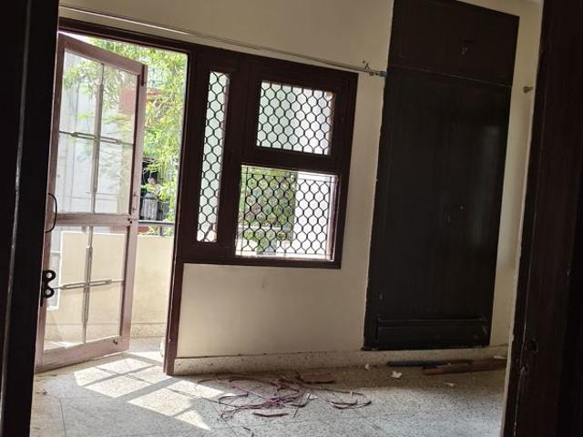 Resale | 2 BHK + Pooja Room 1000 Sq.Ft. Apartment in IP Extension