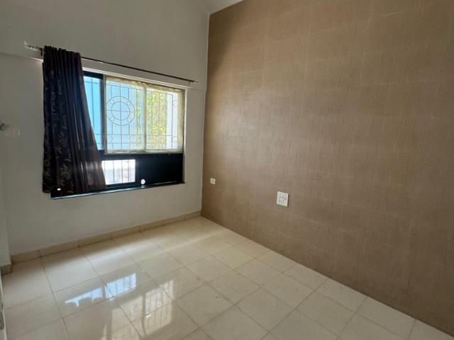 Resale | 2 BHK + Pooja Room 1000 Sq.Ft. Apartment in N G Tivoli RNA