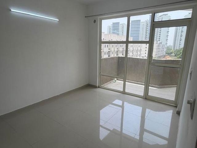 Resale | 2 BHK + Pooja Room 1000 Sq.Ft. Apartment in Pyramid Midtown