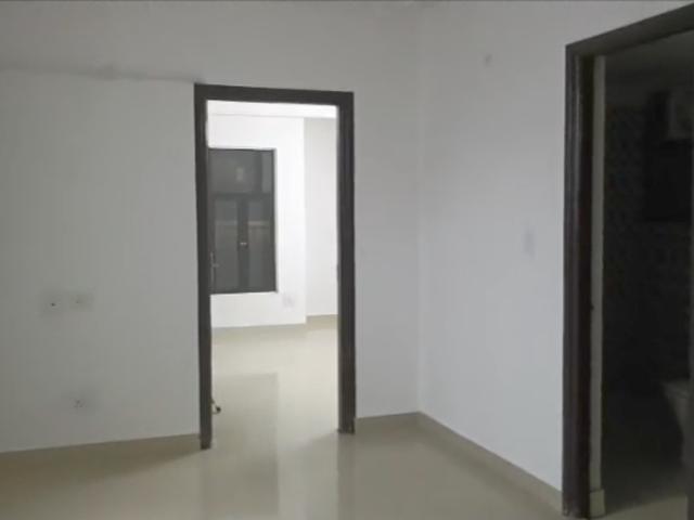 Resale | 2 BHK + Pooja Room 1000 Sq.Ft. Apartment in SG Grand
