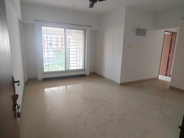 Resale | 2 BHK + Pooja Room 1010 Sq.Ft. Apartment in Mantra Ira