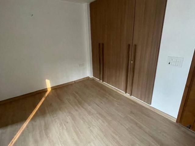 Resale | 2 BHK + Pooja Room 1100 Sq.Ft. Apartment in Patparganj