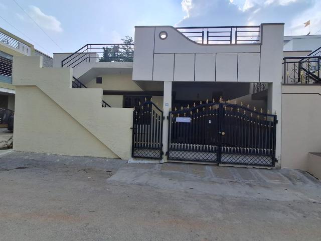 Resale | 2 BHK + Pooja Room 1200 Sq.Ft. Independent House in Akshya Nagar