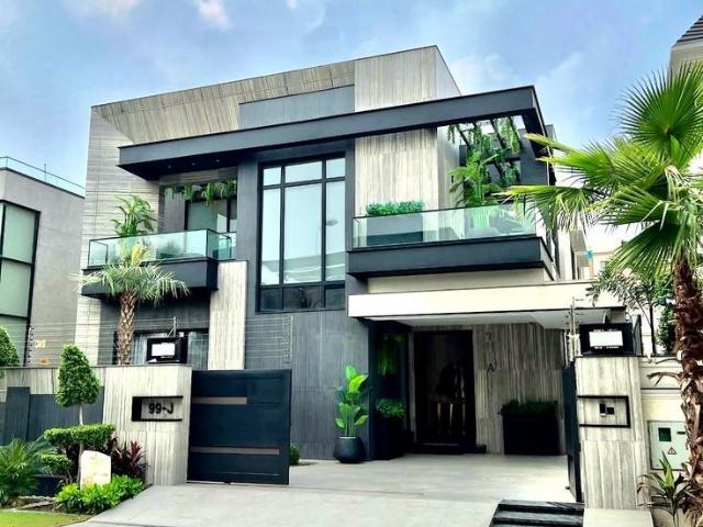 Resale | 2 BHK + Pooja Room 1200 Sq.Ft. Villa in Electronic City