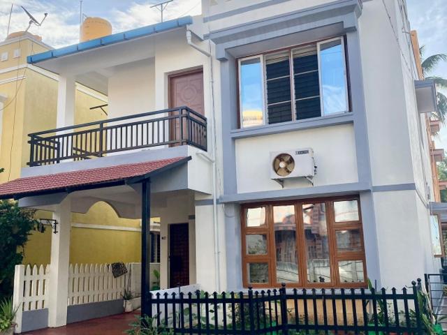 Resale | 2 BHK + Pooja Room 1200 Sq.Ft. Villa in Kv Ammani Residency