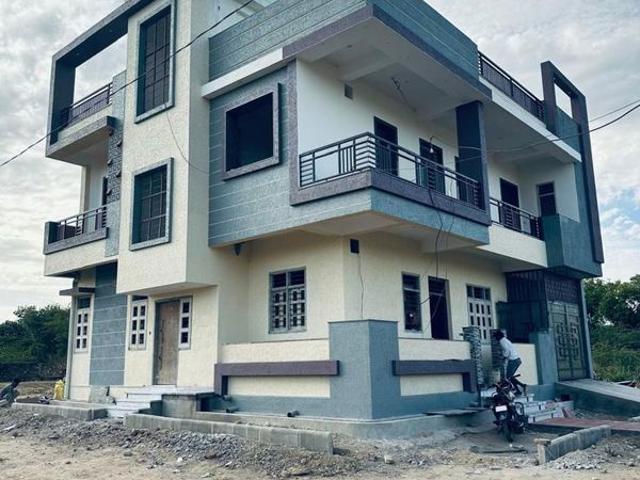 Resale | 2 BHK + Pooja Room 1200 Sq.Ft. Villa in Sathnur