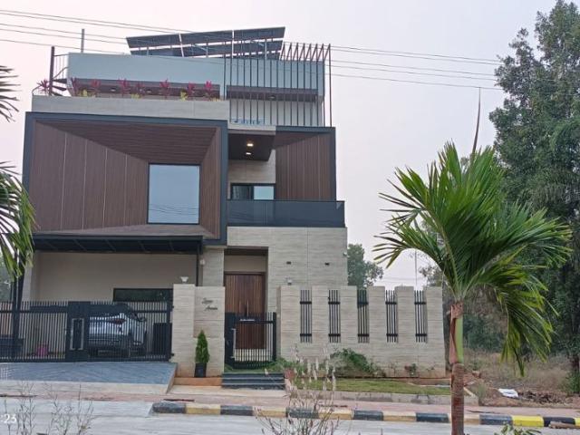Resale | 2 BHK + Pooja Room 125 Sq.Yd. Independent House in Madaram