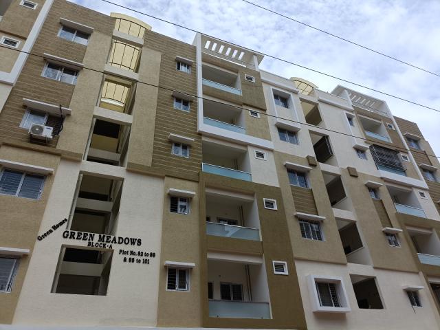 Resale | 2 BHK + Pooja Room 1275 Sq.Ft. Apartment in Hafeezpet