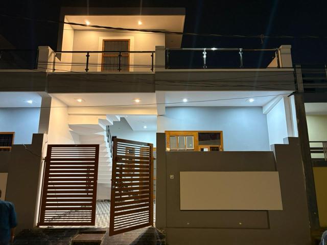 Resale | 2 BHK + Pooja Room 1300 Sq.Ft. Villa in Gomti Nagar