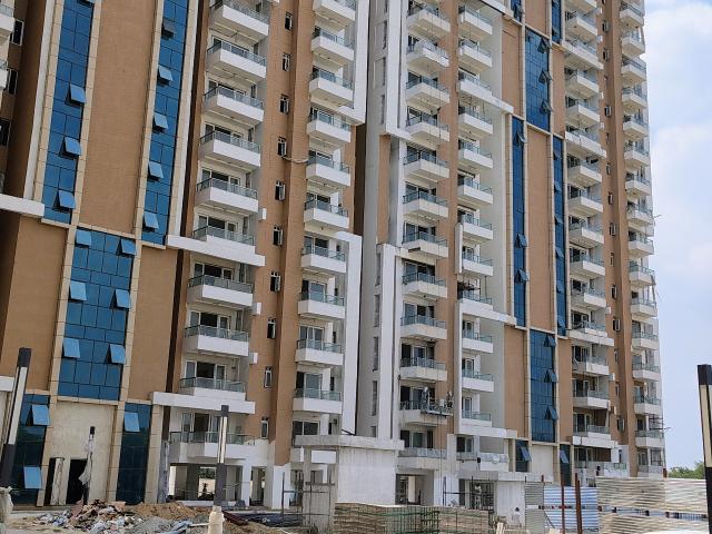 Resale | 2 BHK + Pooja Room 1455 Sq.Ft. Apartment in Kashish Manor One