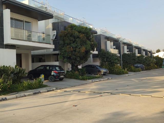 Resale | 2 BHK + Pooja Room 200 Sq.Yd. Independent House in BHEL