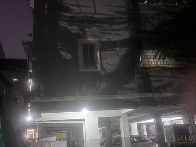Resale | 2 BHK + Pooja Room 35 Sq.Yd. Apartment in Begumpet