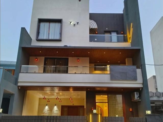 Resale | 2 BHK + Pooja Room,Extra Room 1200 Sq.Ft. Villa in Bannerghatta