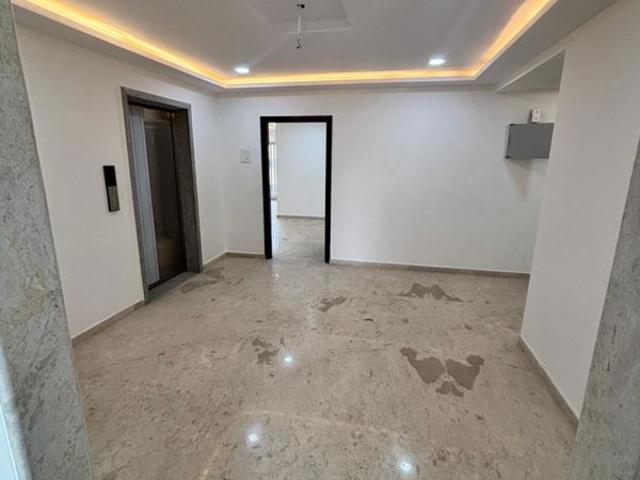 Resale | 2 BHK + Pooja Room,Extra Room 680 Sq.Ft. Apartment in Kanakia Silicon Valley