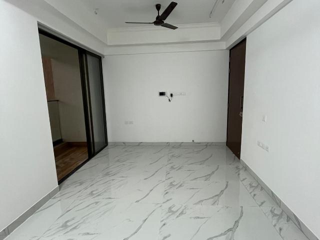 Resale | 2 BHK + Pooja Room,Extra Room 635 Sq.Ft. Apartment in Raymond Ten X Habitat