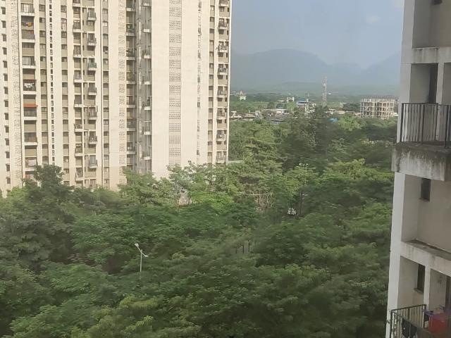 Resale | 2 BHK + Pooja Room,Extra Room 738 Sq.Ft. Apartment in Lodha Lakeshore Greens