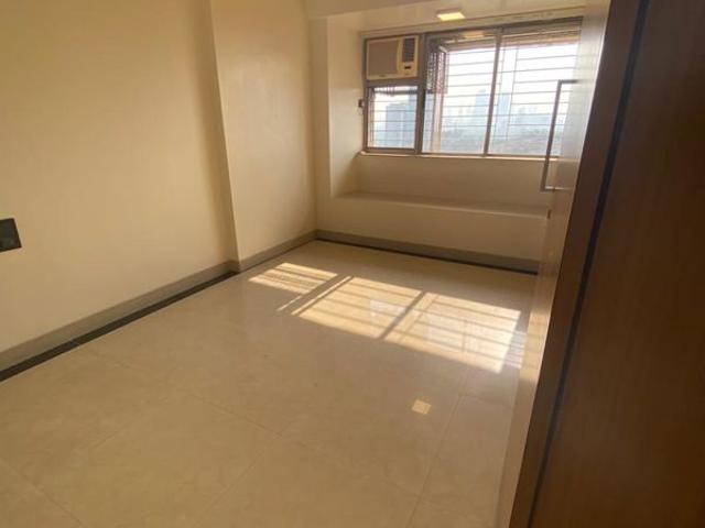 Resale | 2 BHK + Pooja Room,Servant Room,Extra Room 700 Sq.Ft. Apartment in Llyod Estate