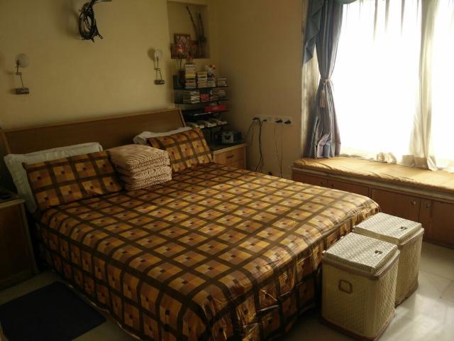 Resale | 2 BHK + Pooja Room,Servant Room,Study Room 1200 Sq.Ft. Apartment in Teen Batti