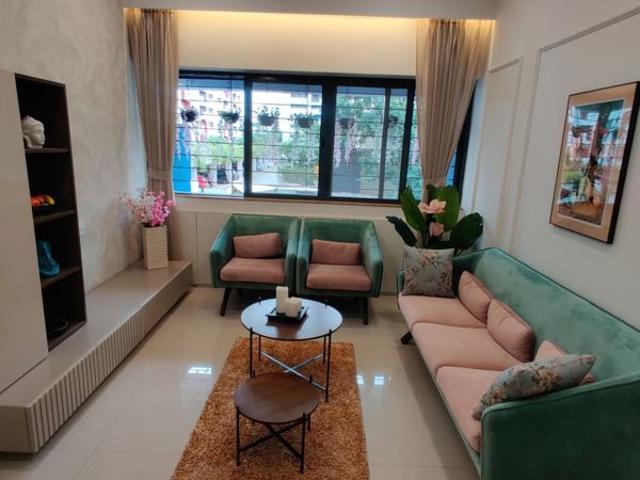 Resale | 2 BHK + Pooja Room,Servant Room,Study Room,Extra Room,Basement,Store Room 800 Sq.Ft. Apartment in Kumar Park Infinia