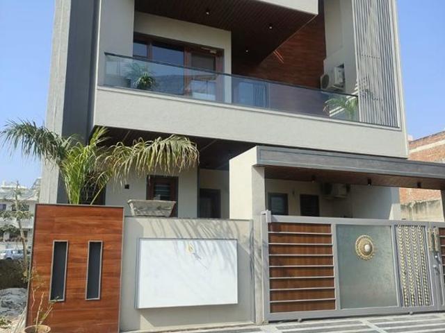 Resale | 2 BHK + Pooja Room,Servant Room,Study Room,Extra Room,Store Room 1200 Sq.Ft. Villa in Sathnur