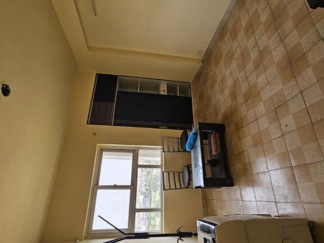 Resale | 2 BHK + Pooja Room,Servant Room,Study Room,Extra Room 1365 Sq.Ft. Apartment in BPTP Princess Park