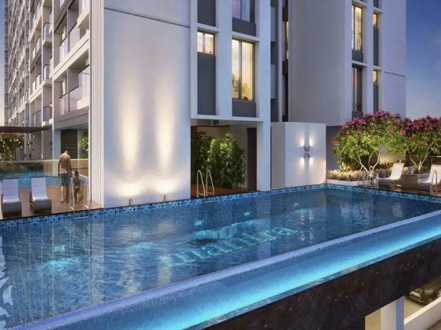 Resale | 2 BHK + Pooja Room,Study Room 800 Sq.Ft. Apartment in Mantra Monarch
