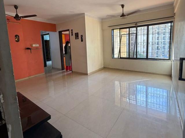 Resale | 2 BHK + Pooja Room,Study Room 910 Sq.Ft. Apartment in Hyde Park Galaxy
