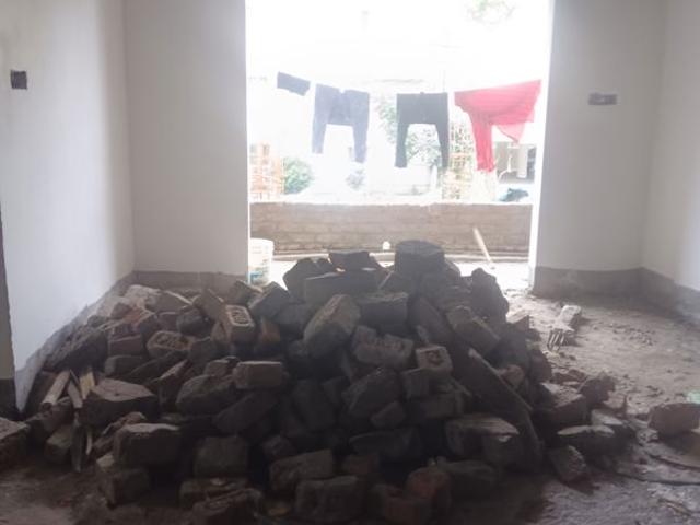 Resale | 2 BHK + Prayer Room 1300 Sq.Ft. Apartment in Alkapuri