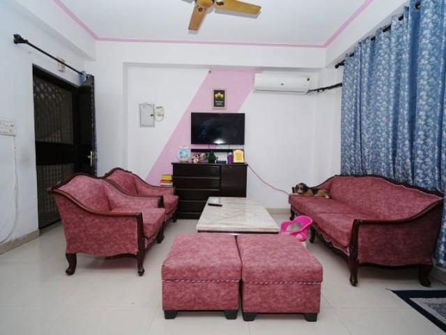 Resale | 2 BHK + Prayer Room 1320 Sq.Ft. Apartment in Supertech Livingston