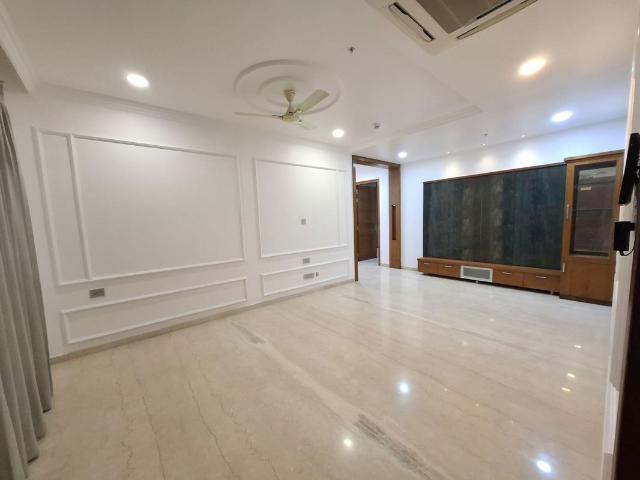 Resale | 2 BHK + Prayer Room 1535 Sq.Ft. Apartment in SMR Vinay Iconia Phase II